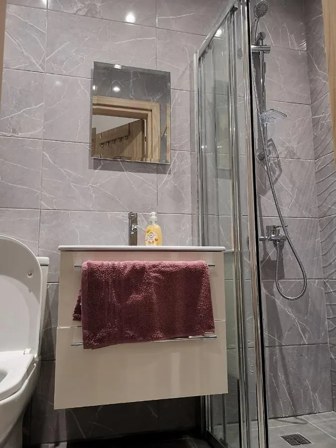 Nat'S Finikoudes Beach 3 Bedroom Apartment Larnaca